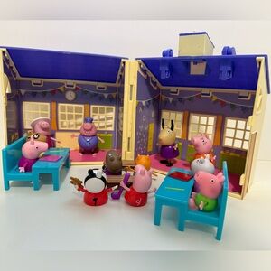 Peppa Pig Schoolhouse Playset with desk and benches